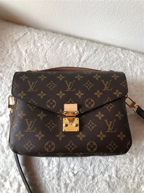 borsa metis louis vuitton prezzo|Louis Vuitton.